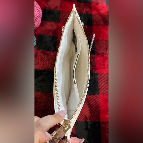 White House Black Market Hydrangea Clutch Wristlet - NWT - Picture 10 of 15